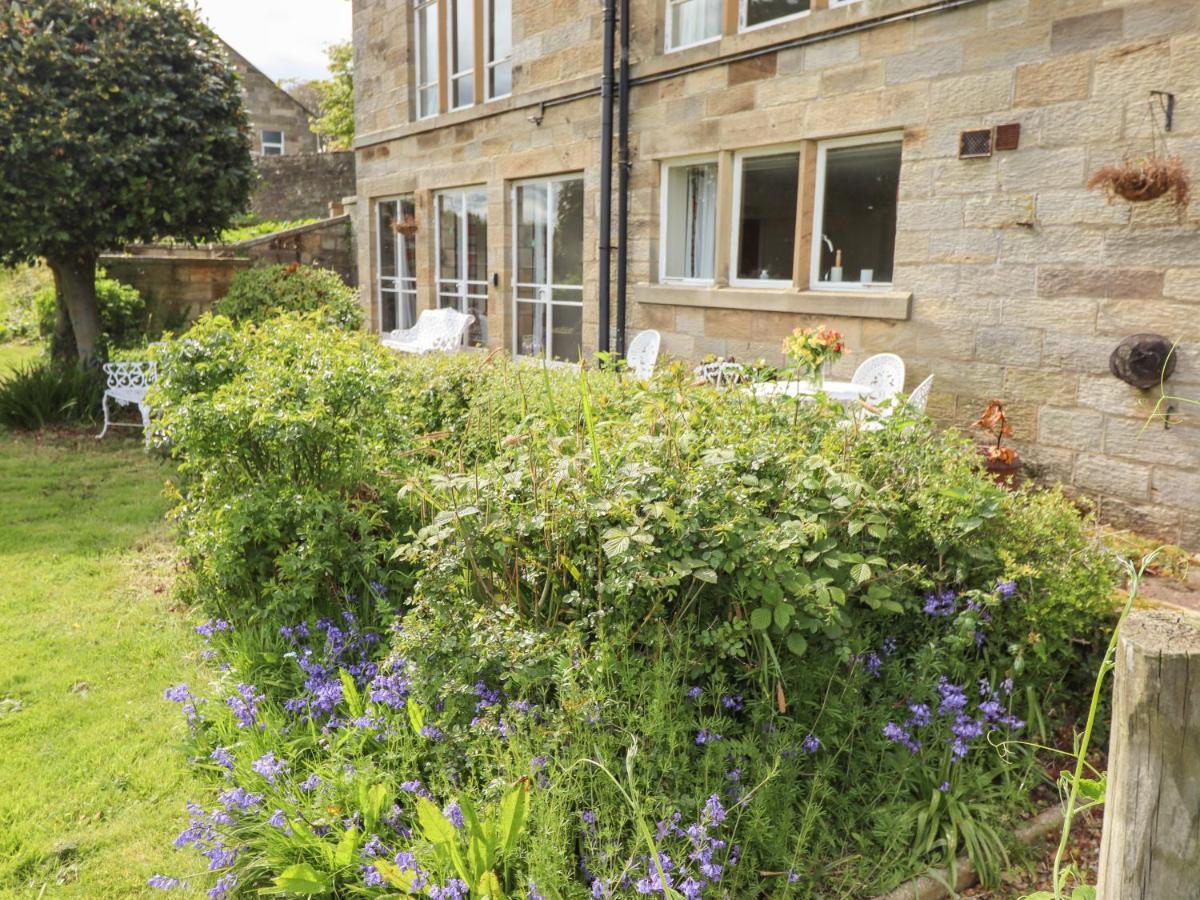 The Garden Apartment Whitby Exterior photo